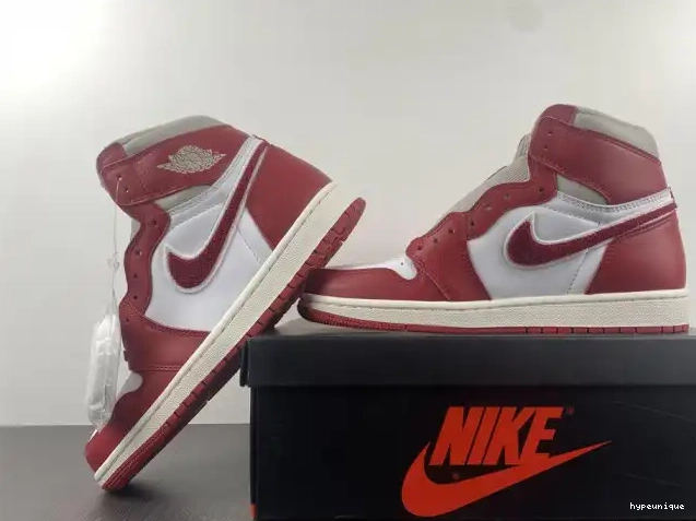 HYPE High Chenille Jordan DJ4891-061 OG 1 (W) Newstalgia 0408